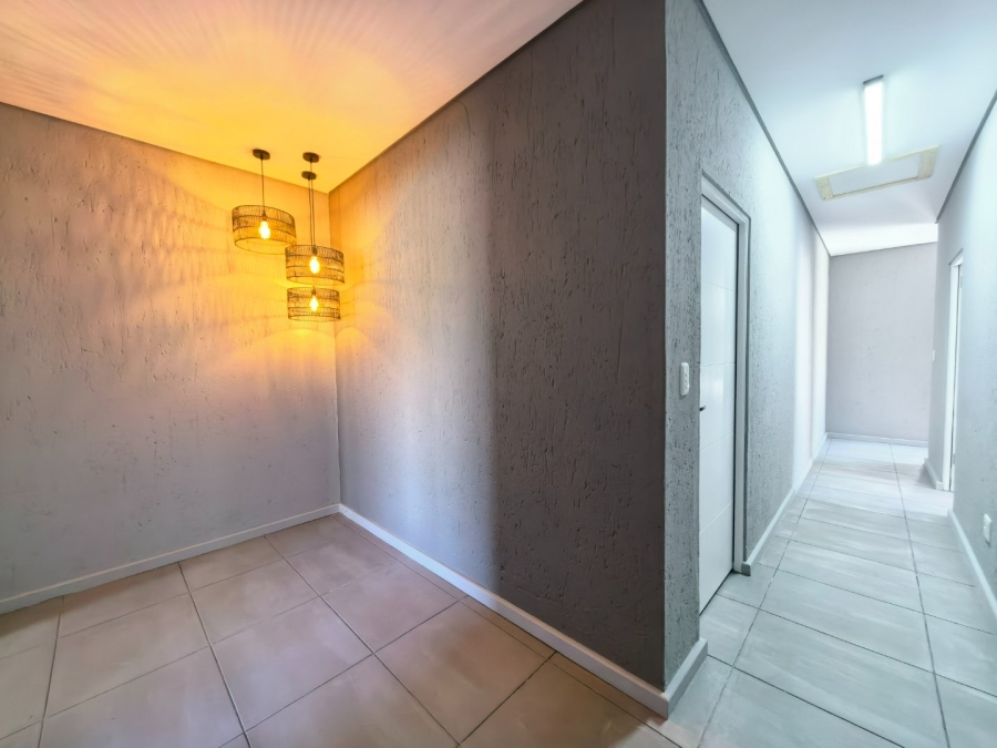 4 Bedroom Property for Sale in Cherry Creek Country Estate Western Cape
